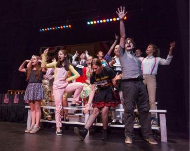 dt.common.streams.StreamServer.cls