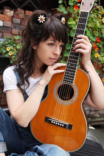 SOS_Jesca_Hoop_article1